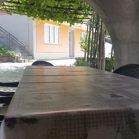 Pobri 7918b * Opatija